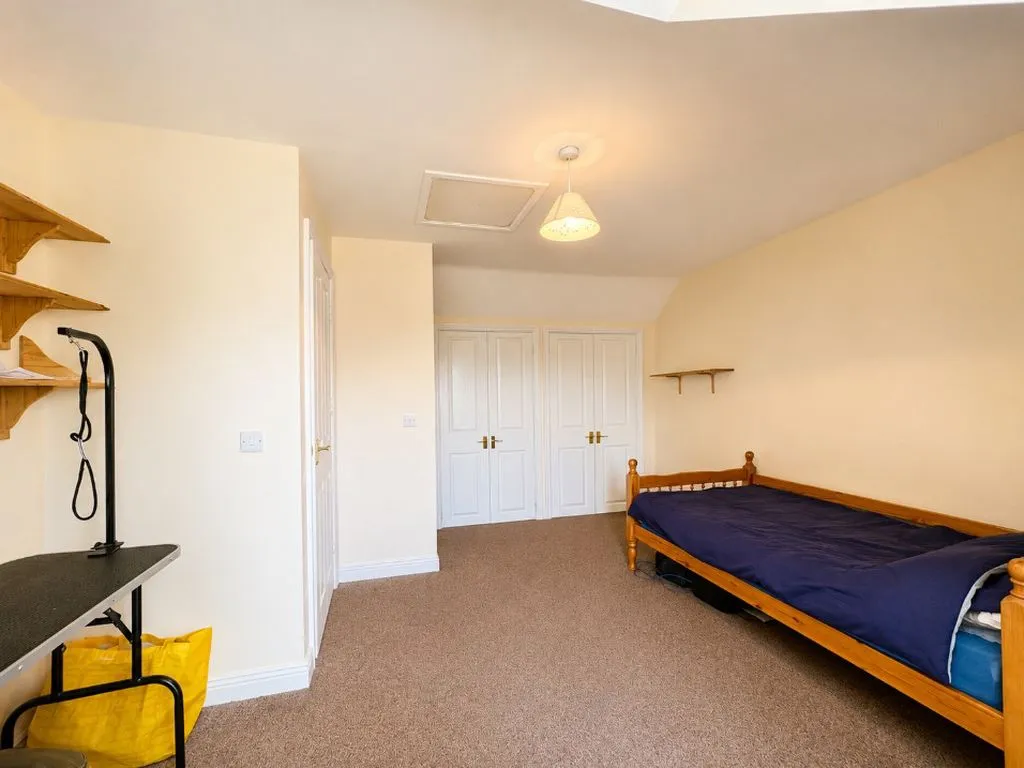 Silverdale Drive, Burntwood, WS7, photo 11