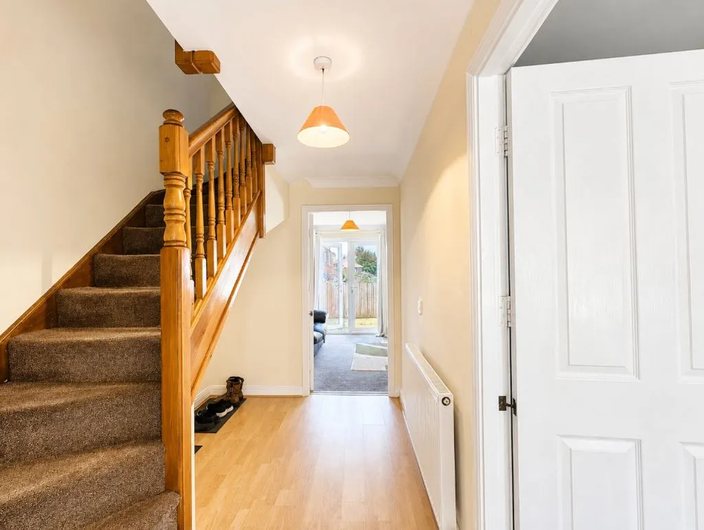 Silverdale Drive, Burntwood, WS7, photo 8