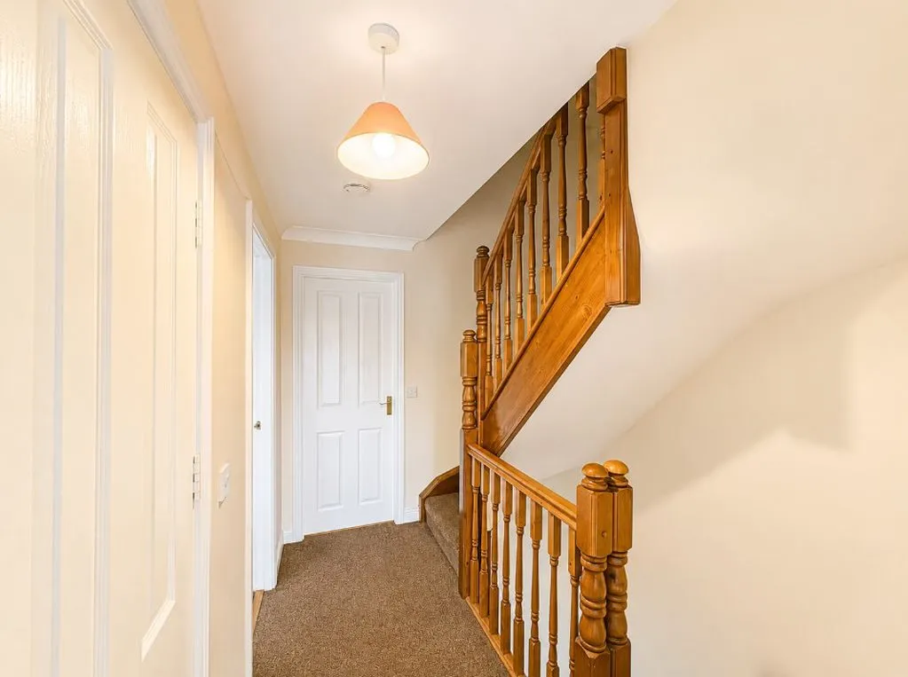Silverdale Drive, Burntwood, WS7, photo 9