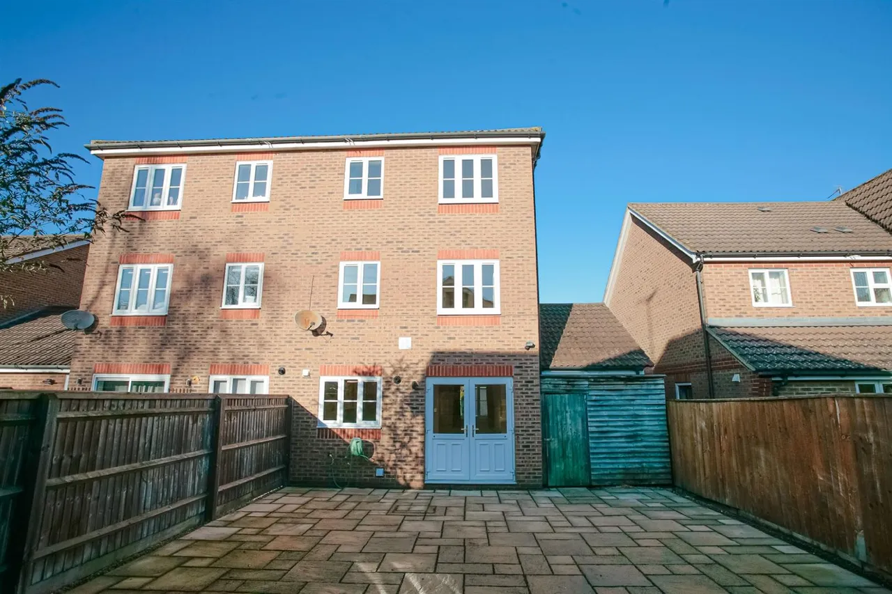 Rawthey Avenue, Didcot, photo 8