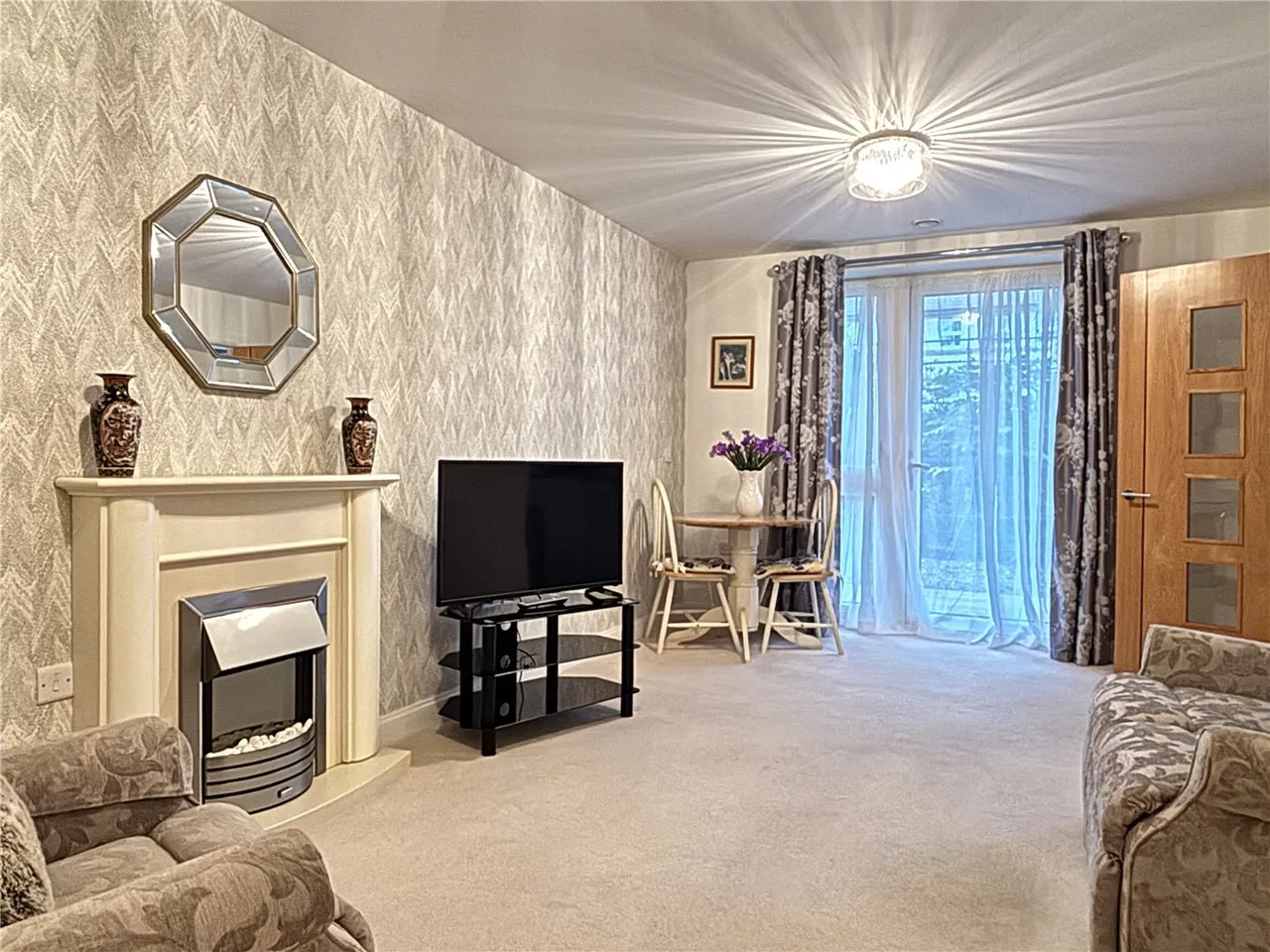 1 bed flat for sale — Hart Close, Wilton, Salisbury, Wiltshire, SP2