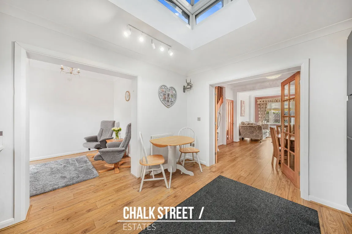 Alma Avenue, Hornchurch, RM12, photo 5
