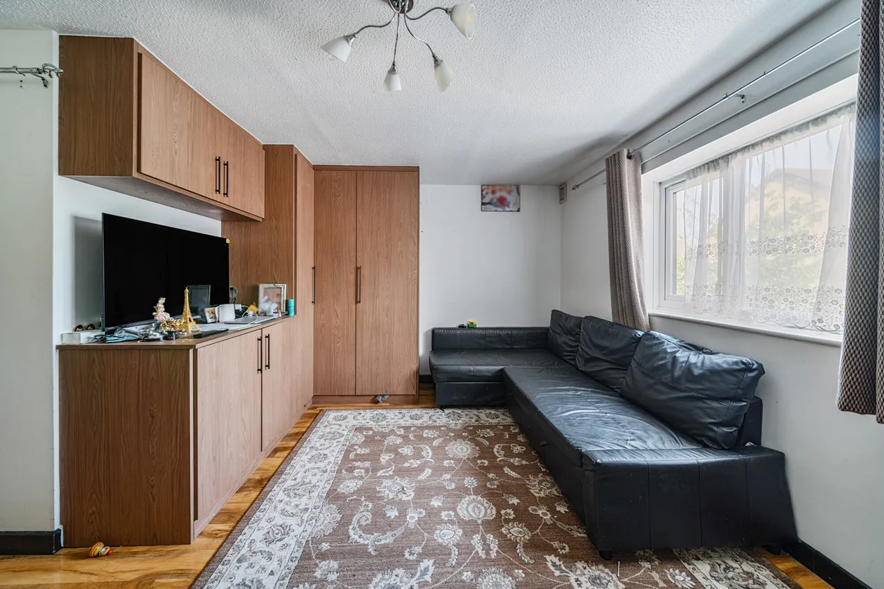 Church Road, Northolt, UB5, photo 8