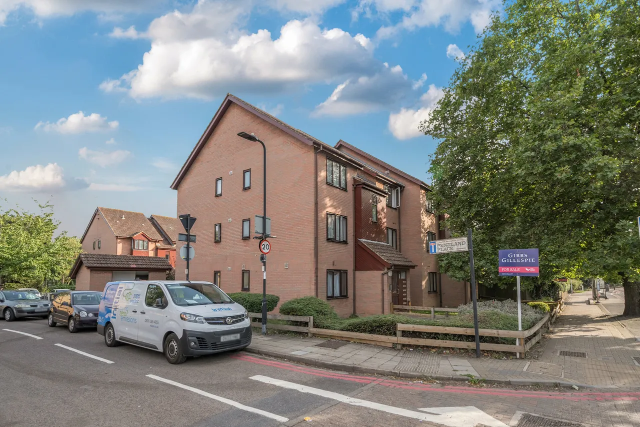 Church Road, Northolt, UB5, photo 11