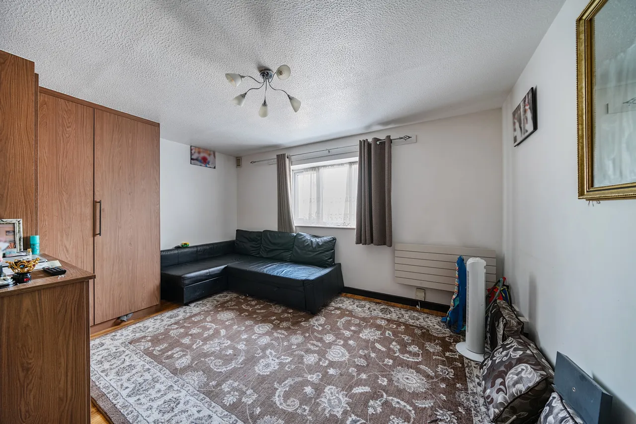 Church Road, Northolt, UB5, photo 7