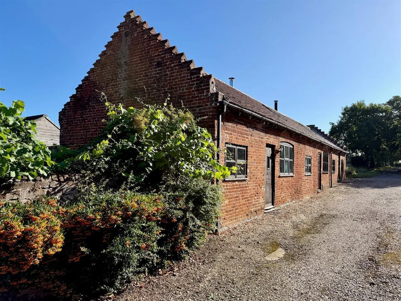3 bed character property for sale — Hall Road, Wood Dalling, Norwich