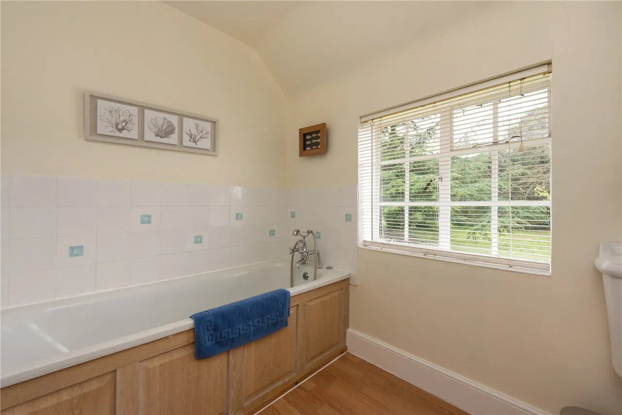 Bekesbourne Lane, Littlebourne, Canterbury, Kent, CT4, photo 9
