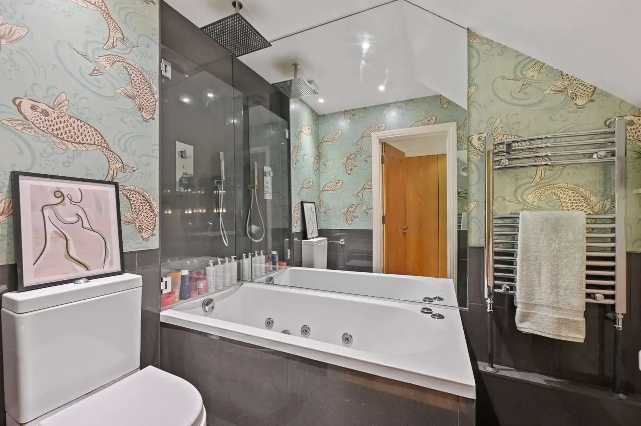 Russell Road, London, W14 8HU, photo 11