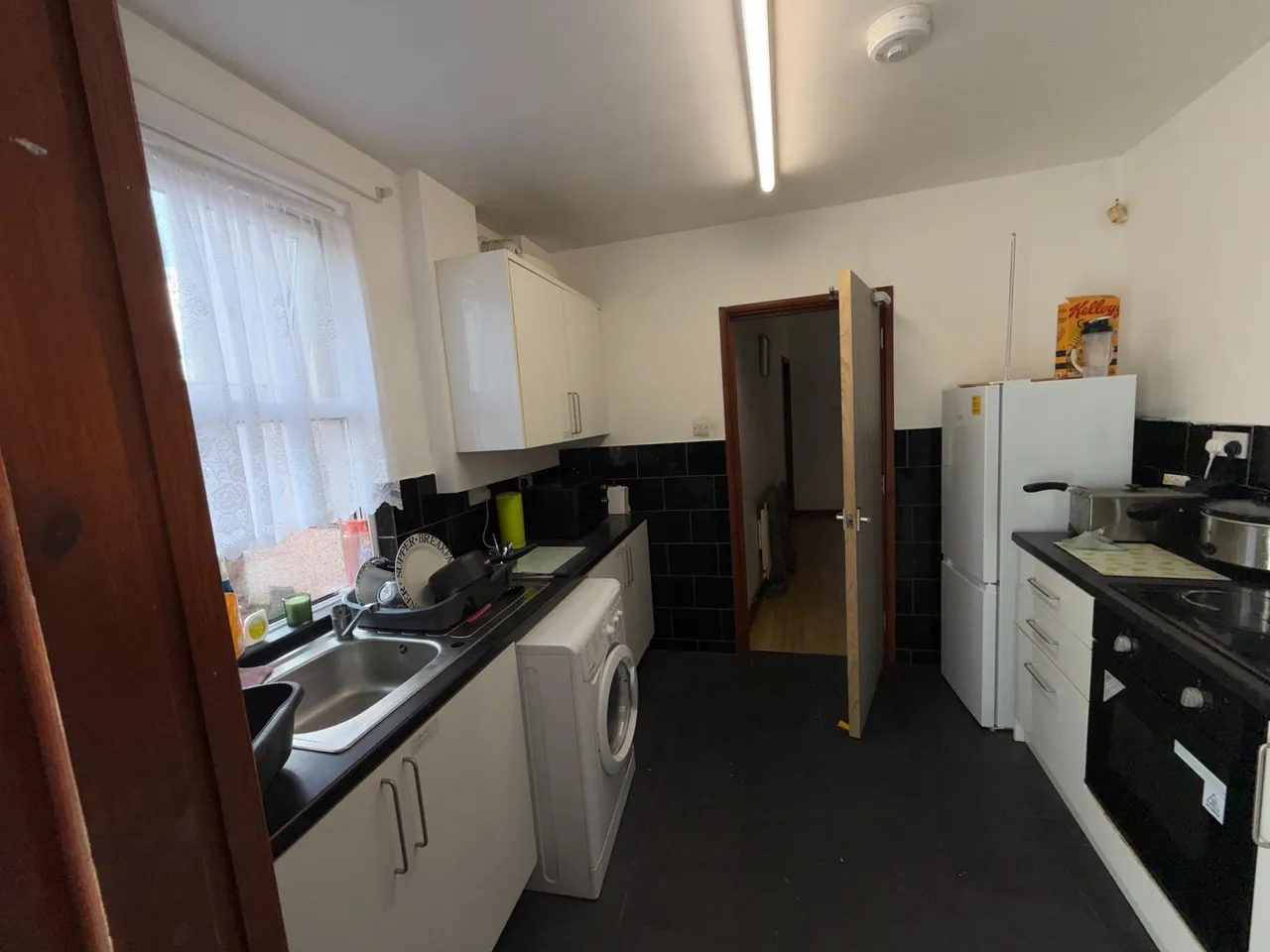 Smithfield Road, Wrexham, LL13, photo 5