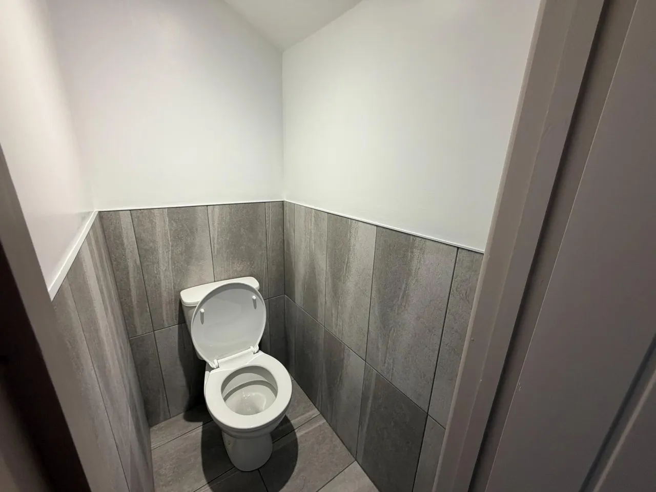 Smithfield Road, Wrexham, LL13, photo 4
