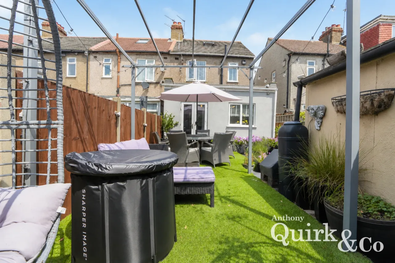 Wentworth Way, Rainham, RM13, photo 14