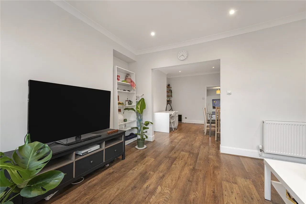 2 bed flat for sale — Humbolt Road, Fulham, London, W6