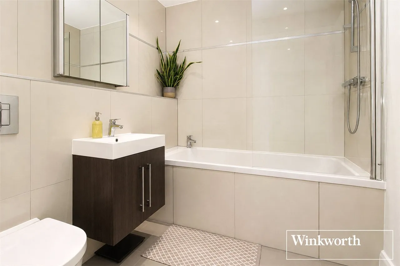 Shenley Road, Borehamwood, Hertfordshire, WD6, photo 5