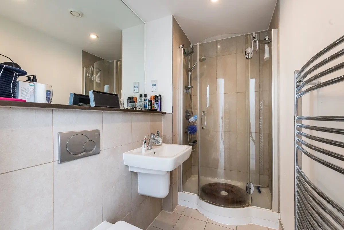 Wandsworth Road London SW8, photo 6