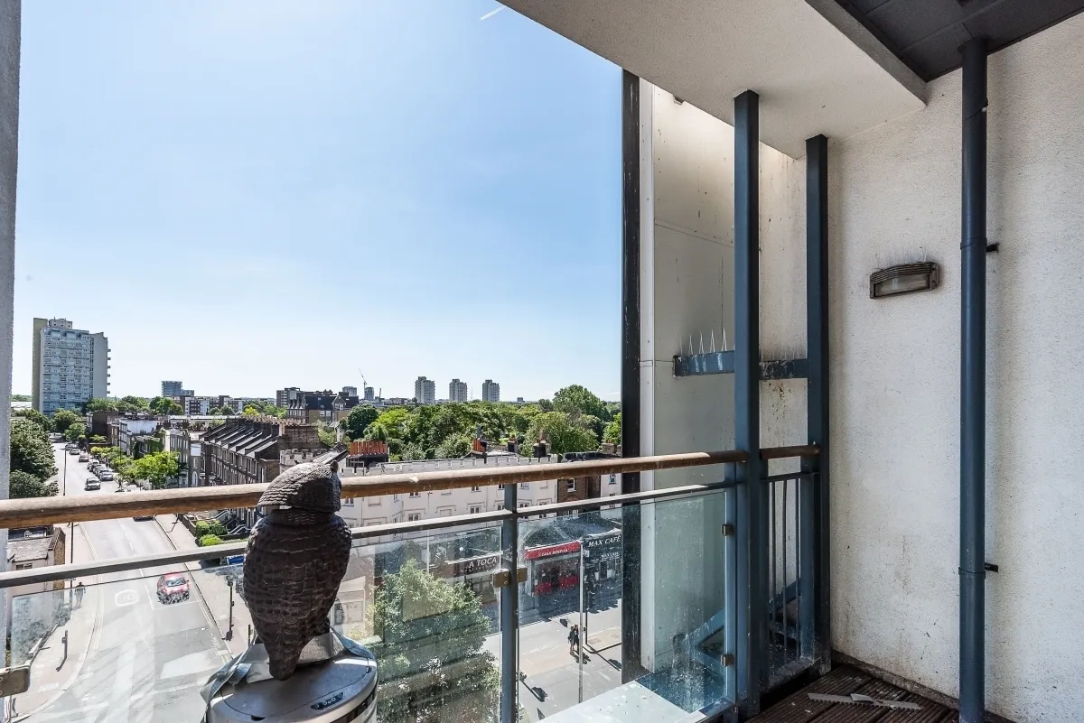 Wandsworth Road London SW8, photo 7