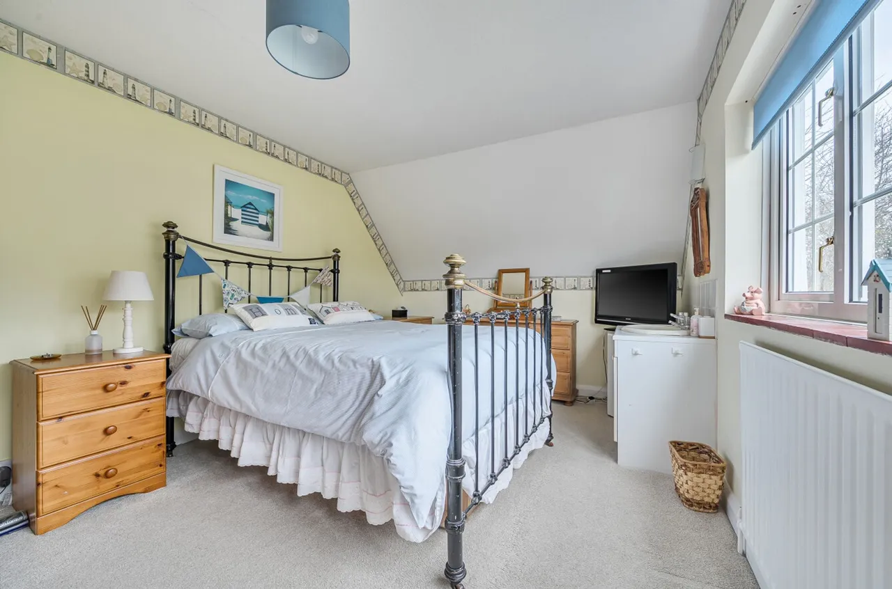 A'beckets Avenue, Aldwick Bay, PO21, photo 17