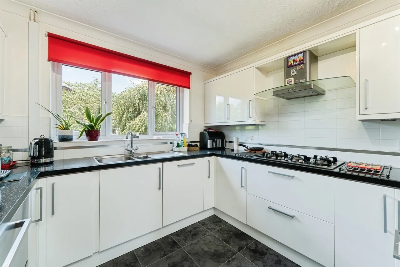 Thatchers Close, Huntingdon, PE26, photo 6