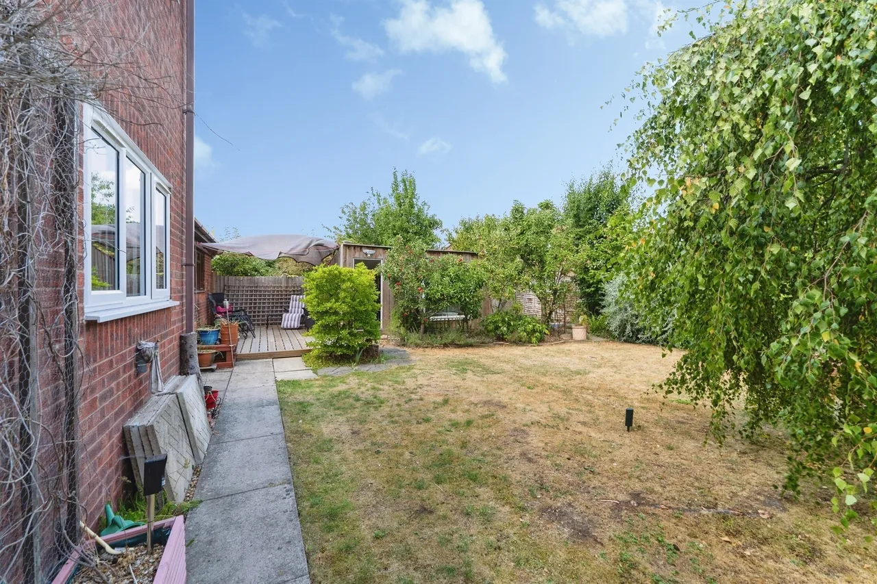 Thatchers Close, Huntingdon, PE26, photo 8
