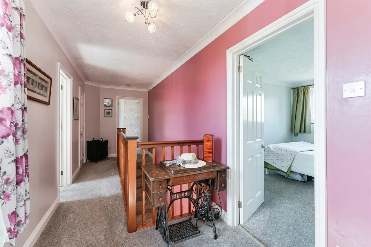 Thatchers Close, Huntingdon, PE26, photo 15