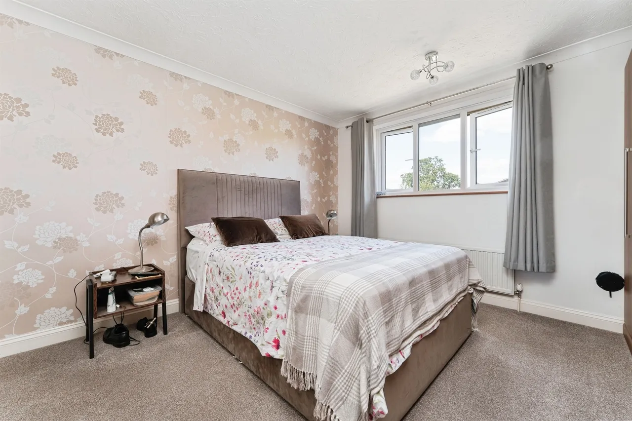 Thatchers Close, Huntingdon, PE26, photo 13