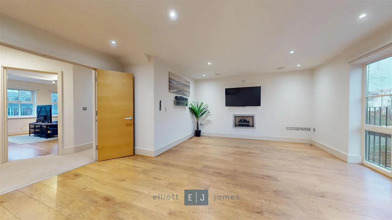 Lower Park Road, Loughton, IG10, photo 10