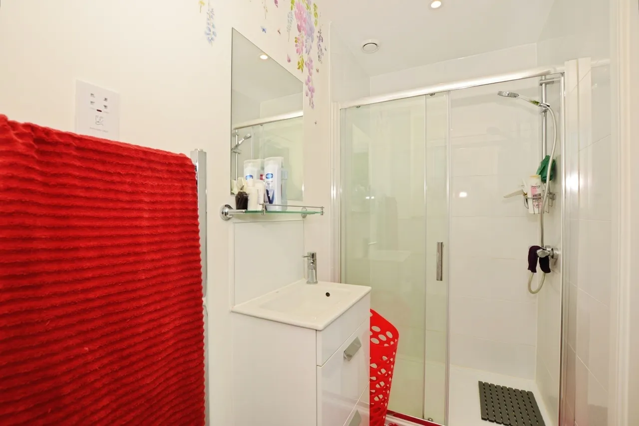 Merlin Court, Folkestone, Kent, CT18, photo 15