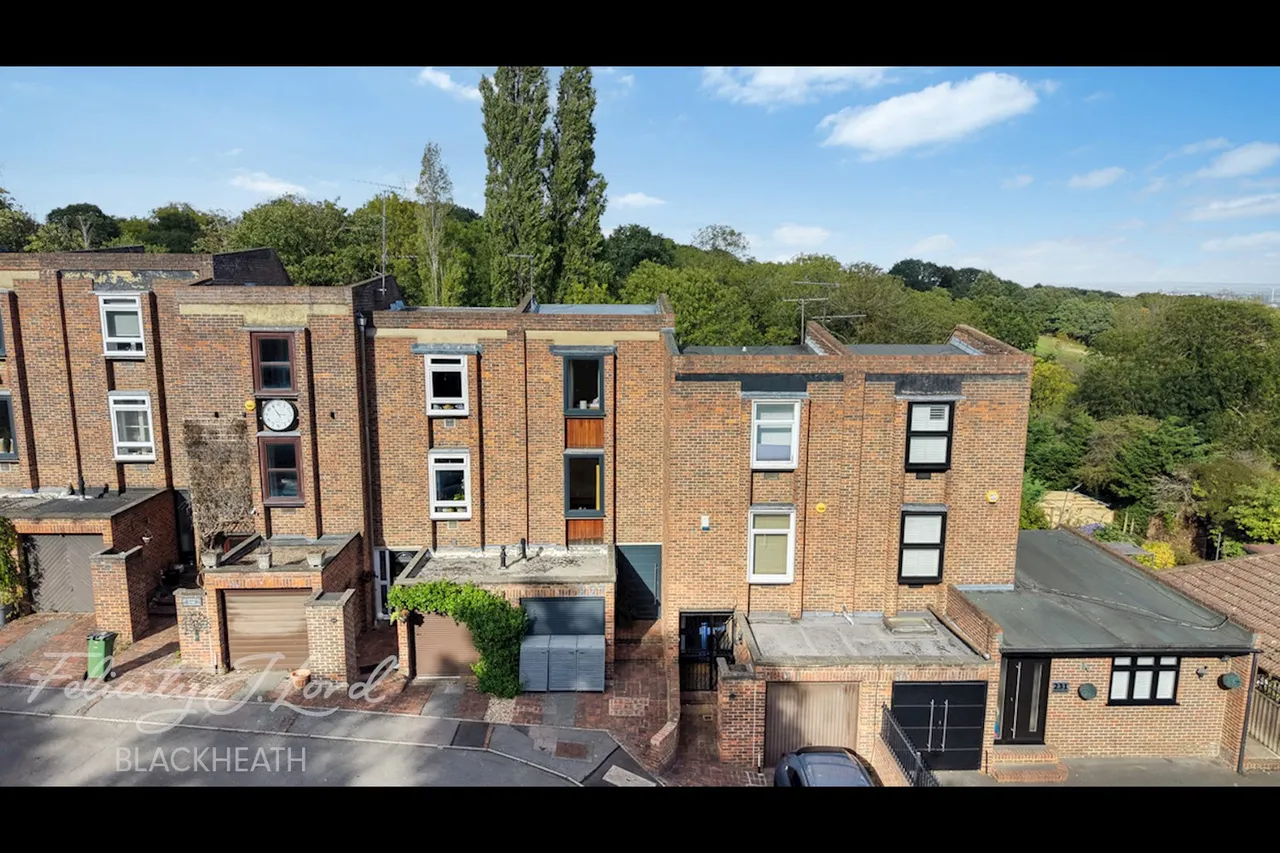 Shooters Hill, photo 25