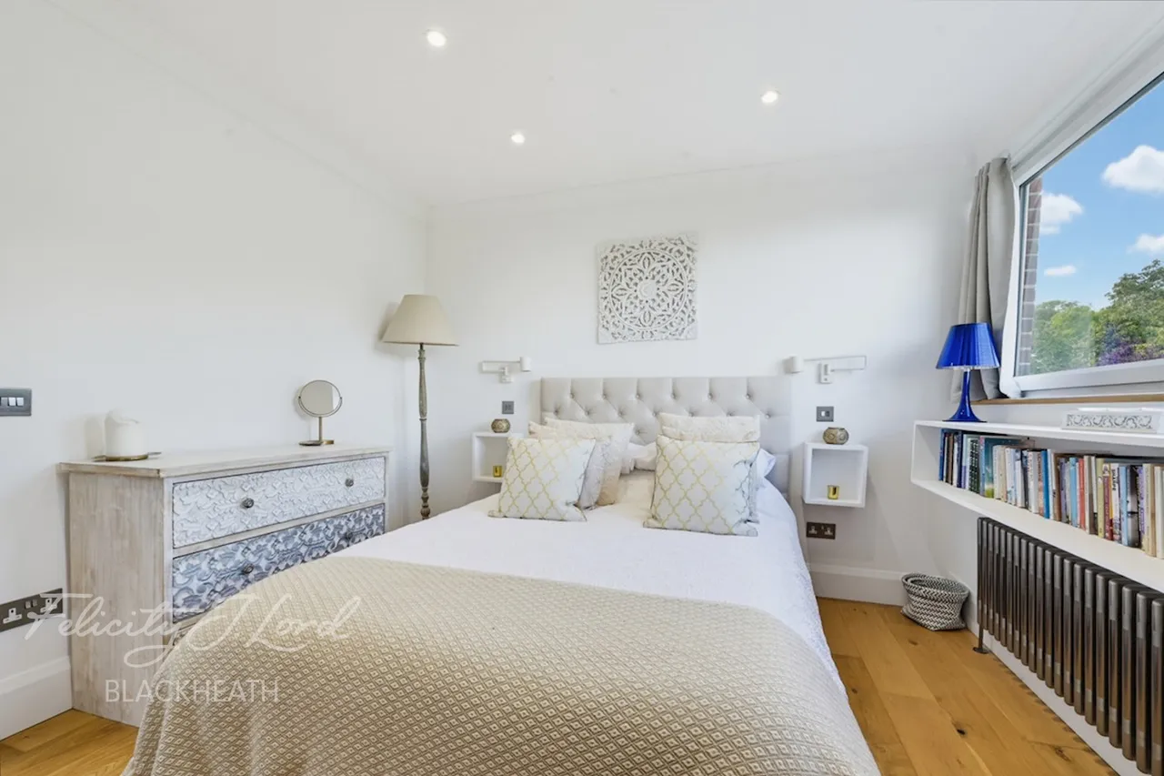 Shooters Hill, photo 33