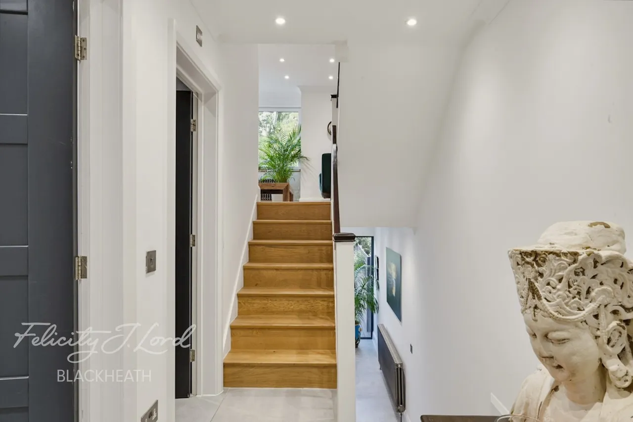 Shooters Hill, photo 36