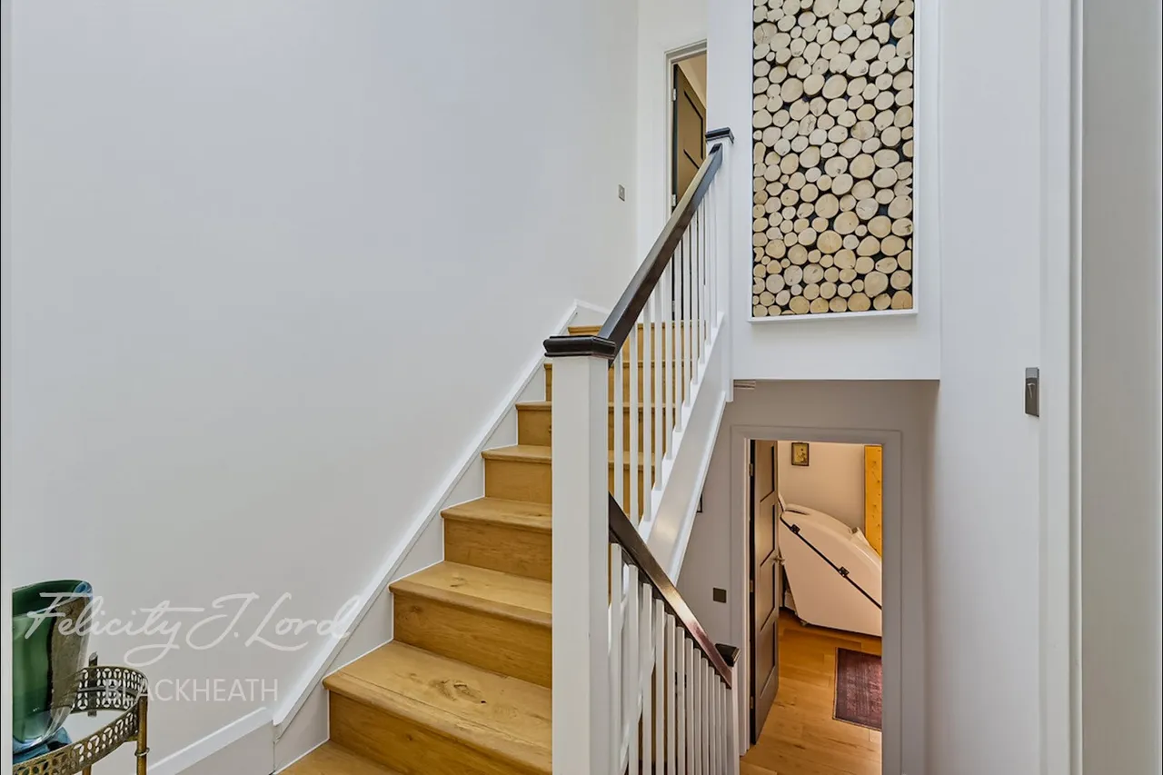 Shooters Hill, photo 16