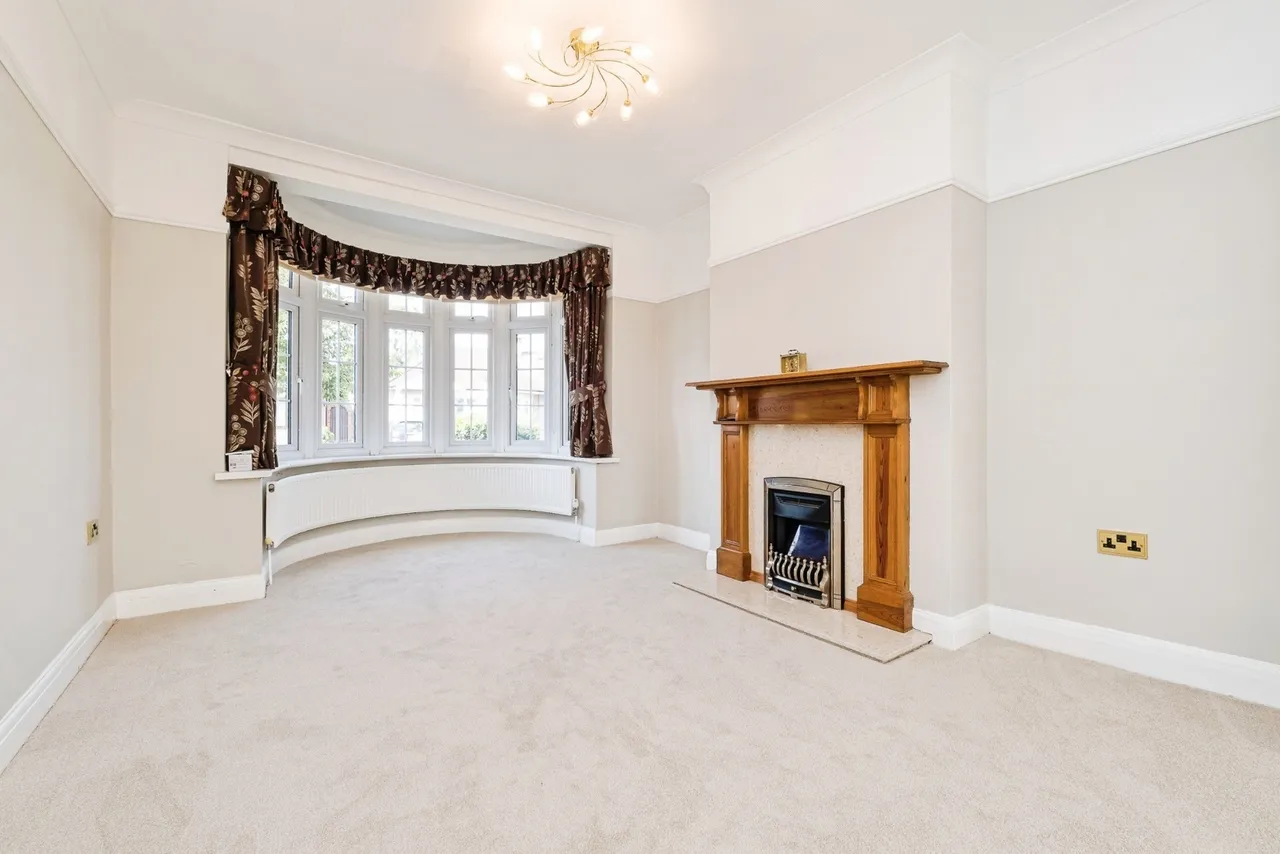 Kent Drive, Hornchurch, RM12, photo 8