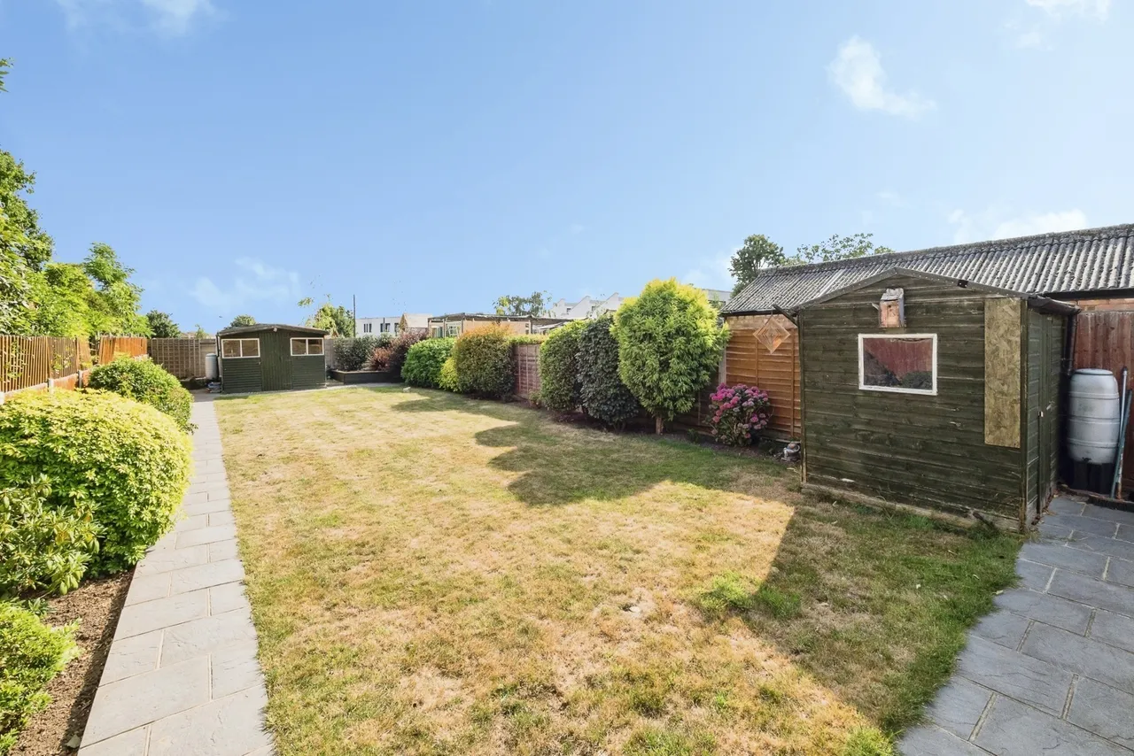 Kent Drive, Hornchurch, RM12, photo 19