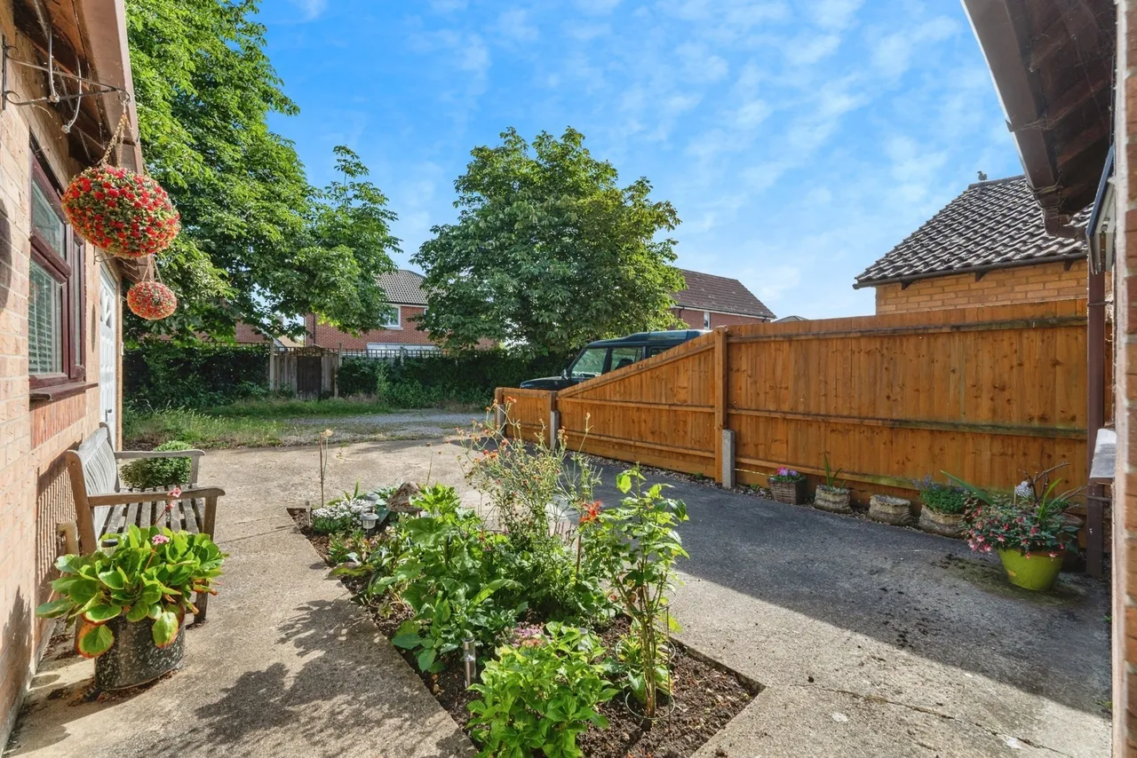Manor Court Road, Witchford, Ely, Cambridgeshire, CB6, photo 15