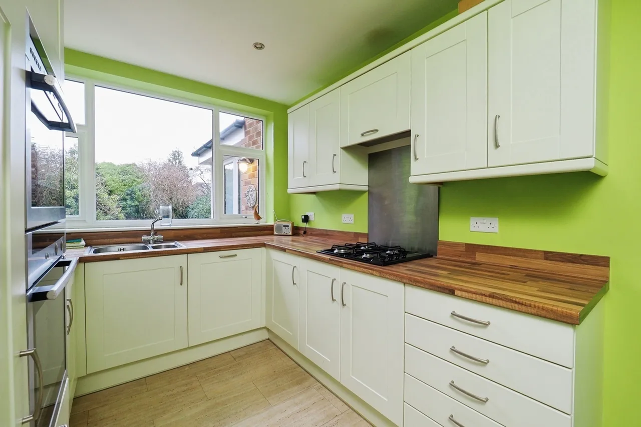 Rivergreen Crescent, Bramcote, Nottingham, NG9, photo 11