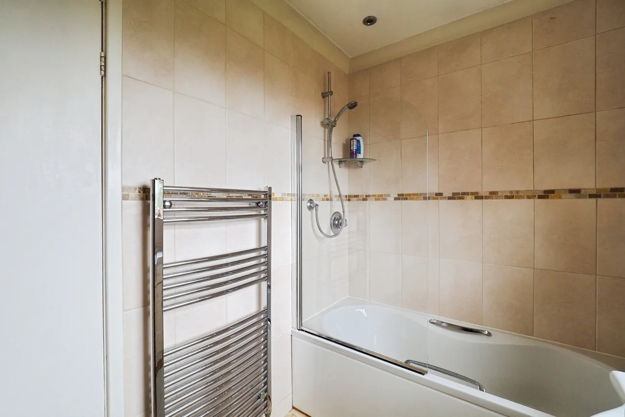 Rivergreen Crescent, Bramcote, Nottingham, NG9, photo 19