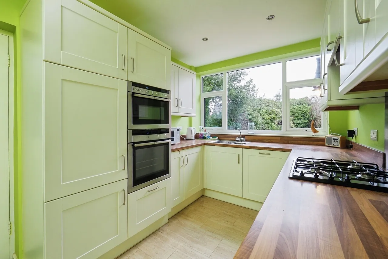 Rivergreen Crescent, Bramcote, Nottingham, NG9, photo 10