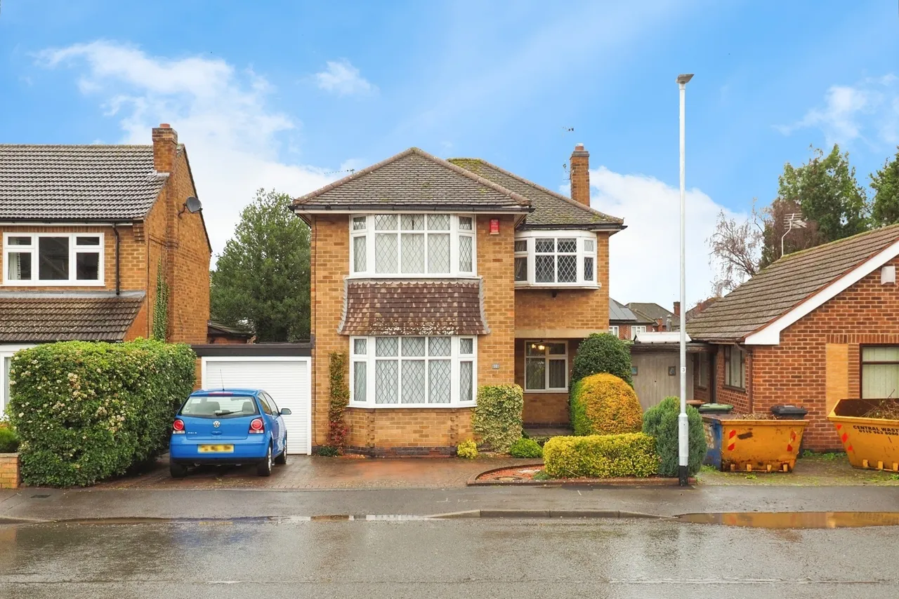 3 bed house for sale — Rivergreen Crescent, Bramcote, Nottingham, NG9
