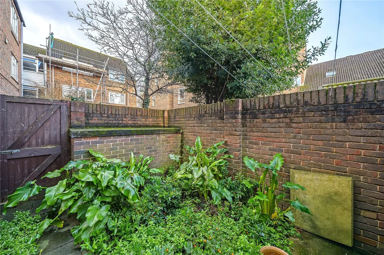 McDermott Close, Battersea, SW11, photo 8