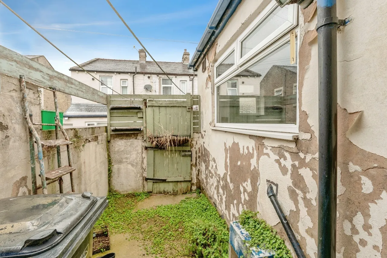 Moore Street, Nelson, BB9, photo 11