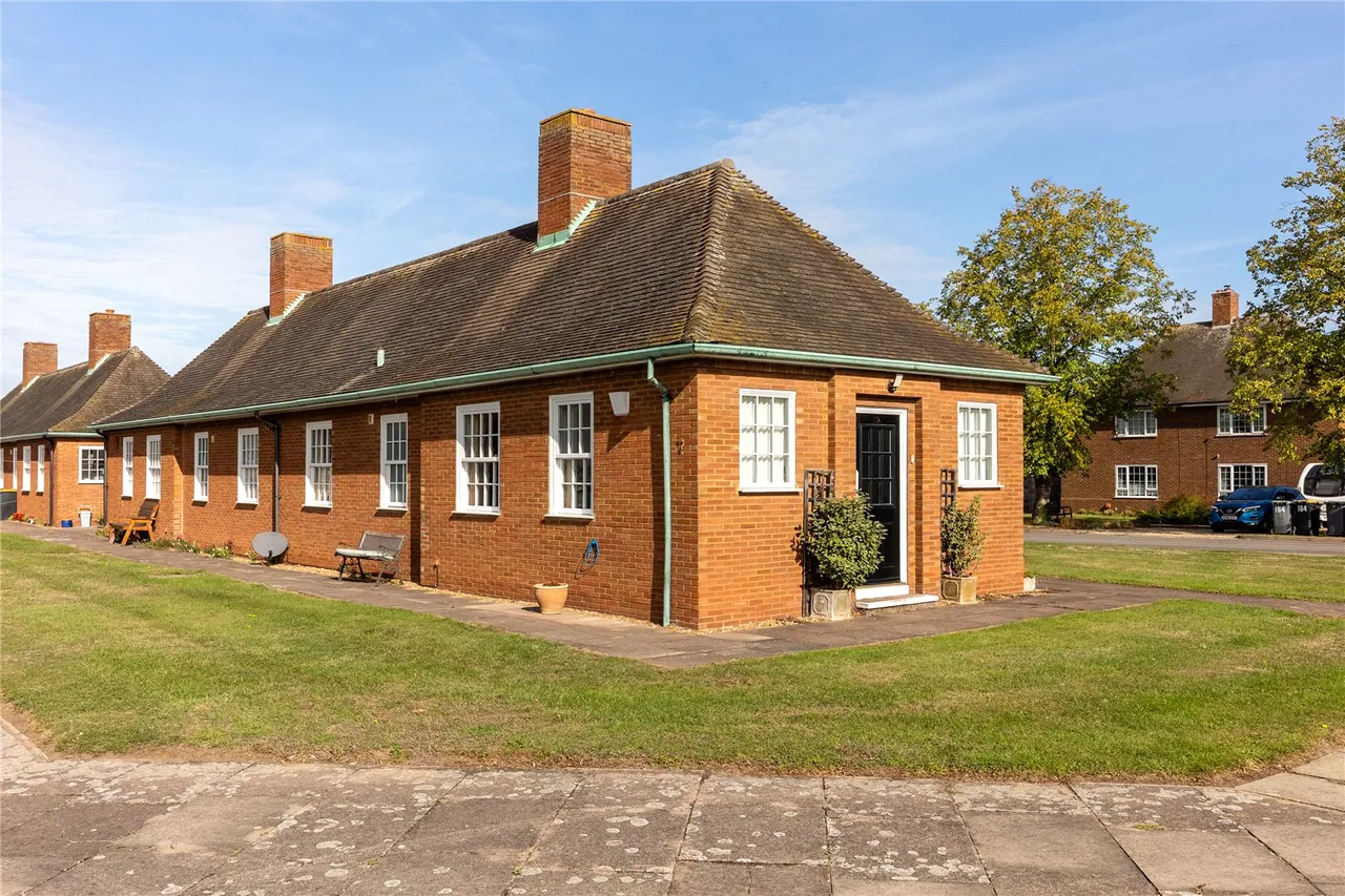 1 bed flat for sale, Stewartby, Bedfordshire