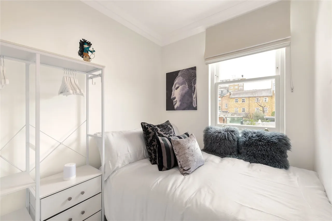 Orville Road, London, SW11, photo 11