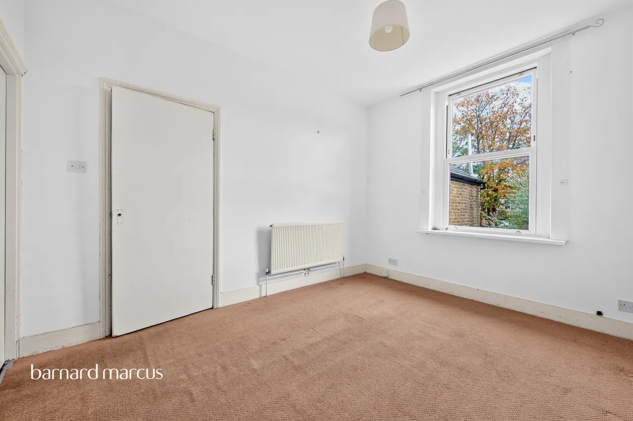 Robinson Road, London, SW17, photo 12