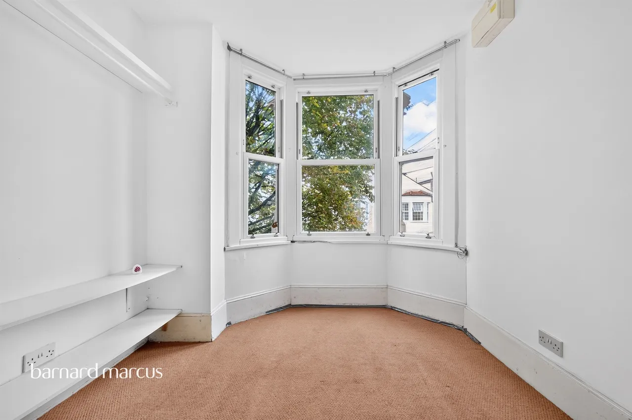 Robinson Road, London, SW17, photo 3