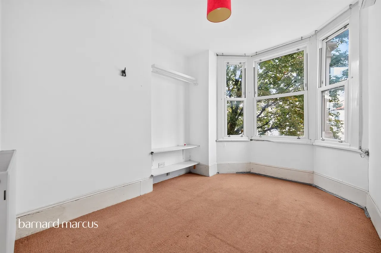 Robinson Road, London, SW17, photo 18