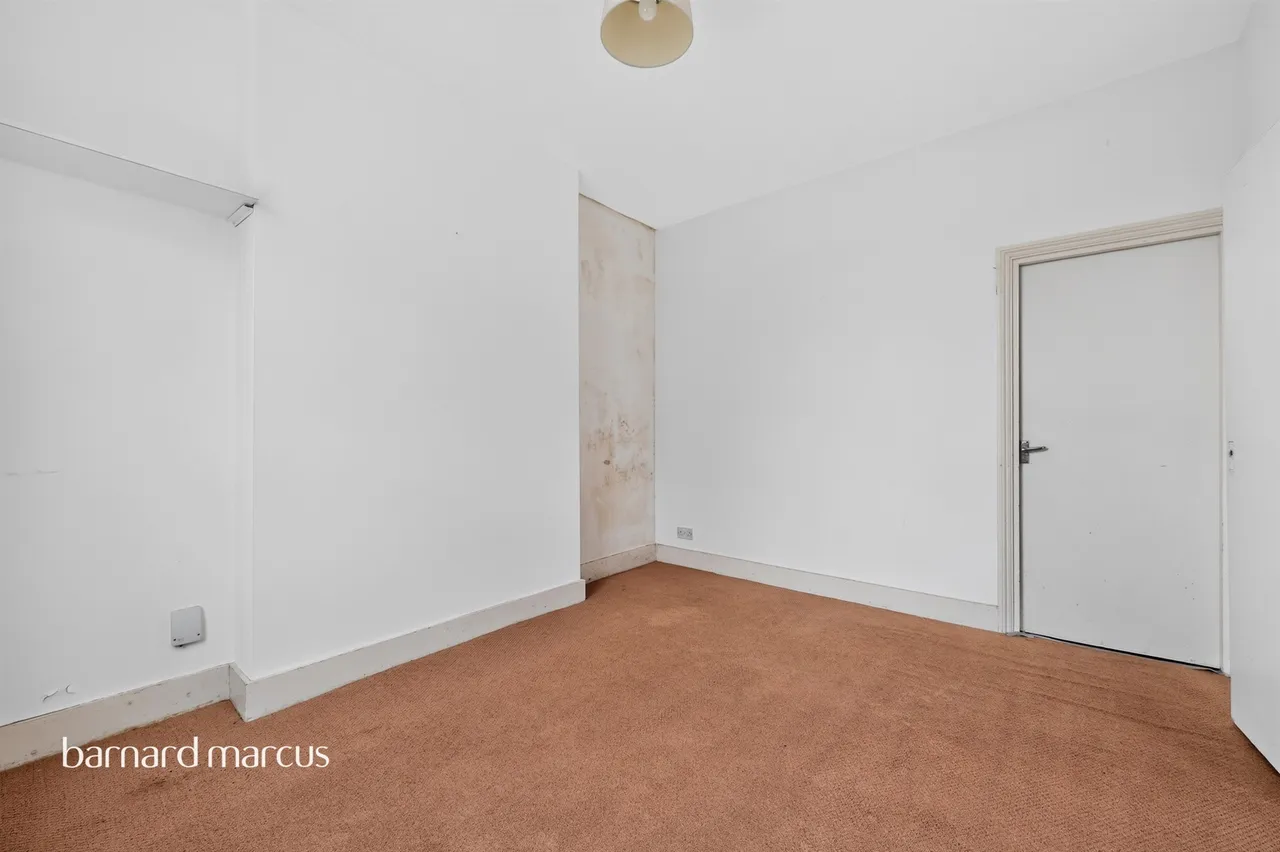 Robinson Road, London, SW17, photo 10