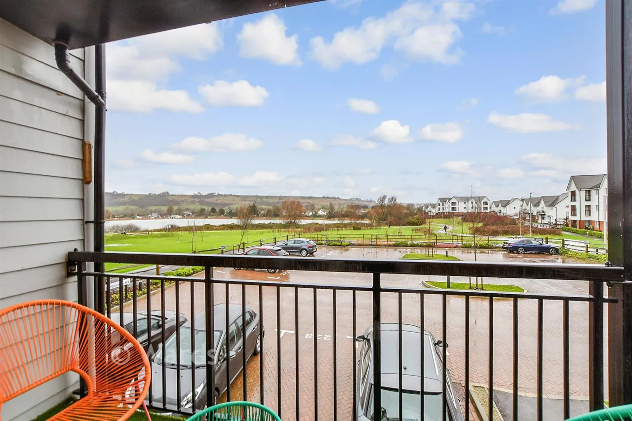 2 bed flat for sale, Maycock Place, Hythe, CT21