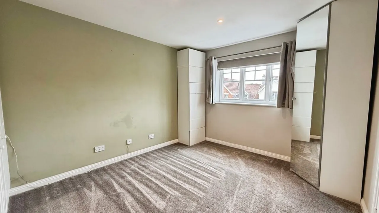 Willoughby Close, Westbury, photo 12