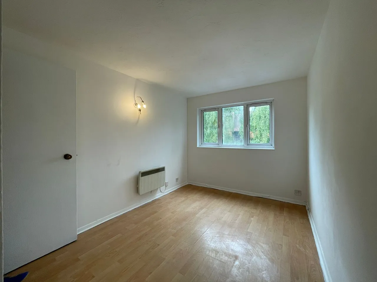 Pavilion Way, Edgware, HA8, photo 3