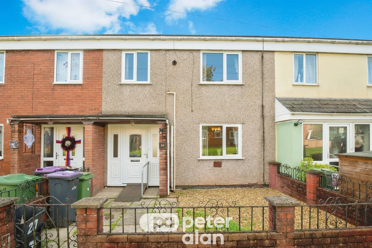 3 bed house for sale, Mead Lane, Cwmbran, NP44