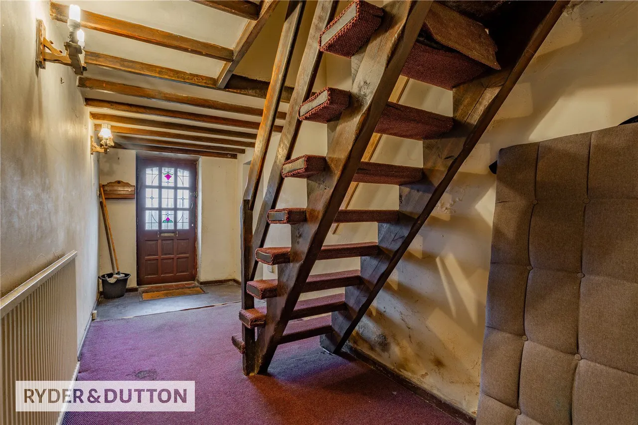 Highlands, Royton, OL2, photo 10